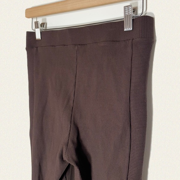 Naked Wardrobe Snatched to the Side Ribbed Legging - Picture 5 of 5